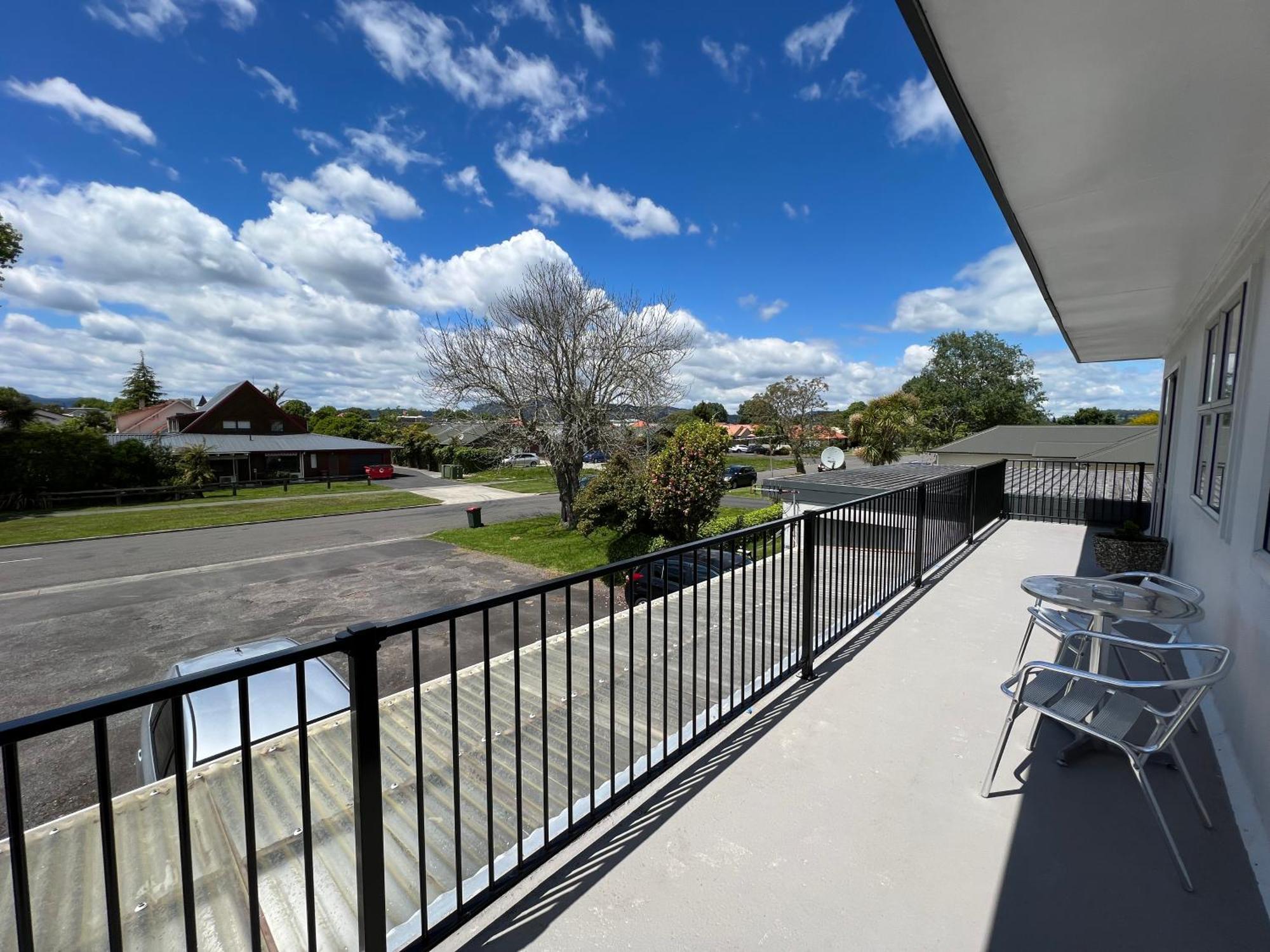 Parkview Holiday Homes "Opposite Of Famous Kuirau Park" Rotorua Dış mekan fotoğraf